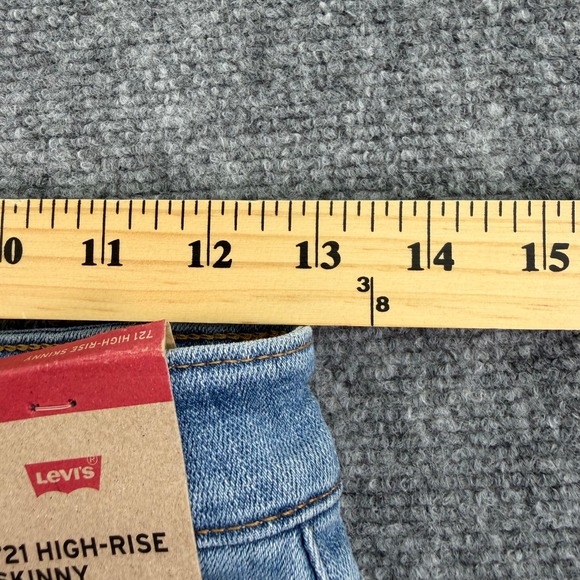 Levis Jeans Womens 2‎ Medium 26x30 (Fit 26x27) 721 High Rise Skinny Distressed - Picture 12 of 16